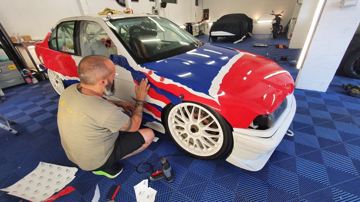 BMW 318is E36 BTCC Bastos Fina Livery - Giacomo Baj