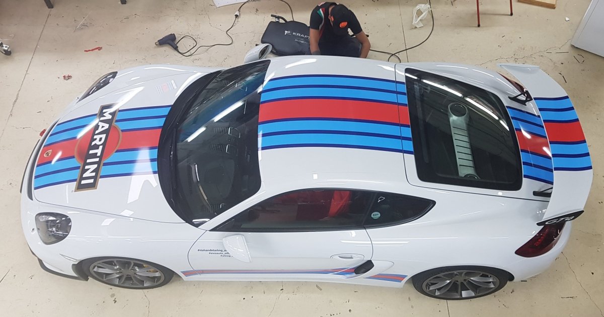 Porsche 718 Cayman GT4 Martini Livery - Giacomo Baj